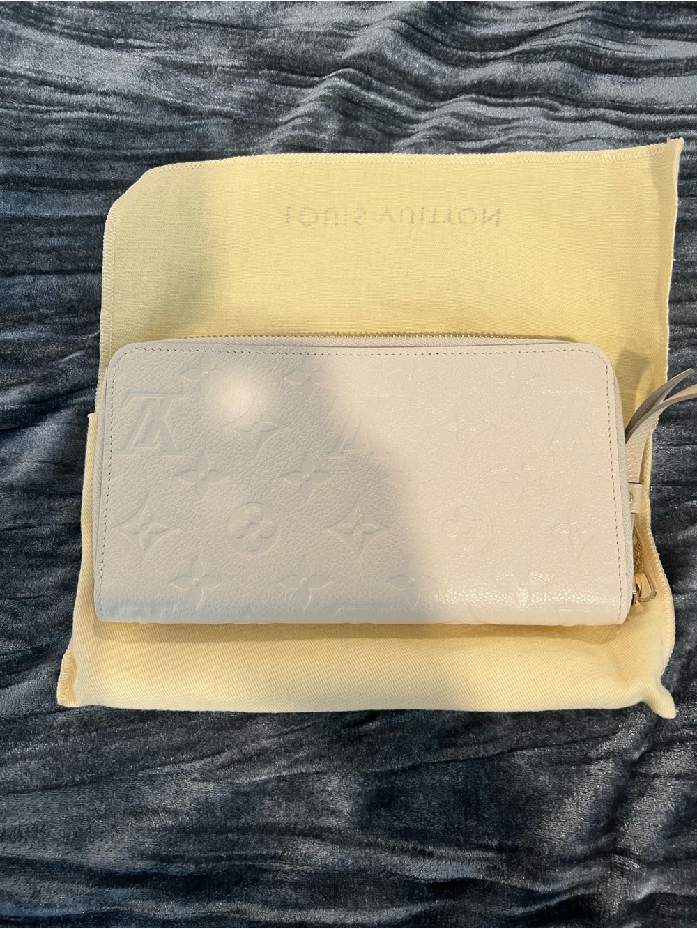 Louis Vuitton Monogram Empreinte Zippy
Wallet